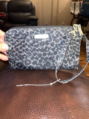 Baggallini Wristlet